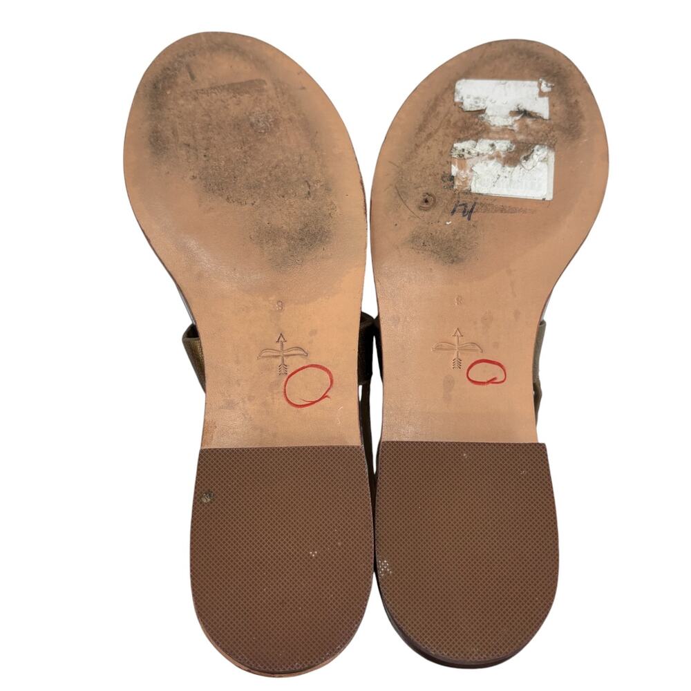 Pour La Victoire Gold Acadia Leather Stacked Heel Sandals - Picture 8 of 9